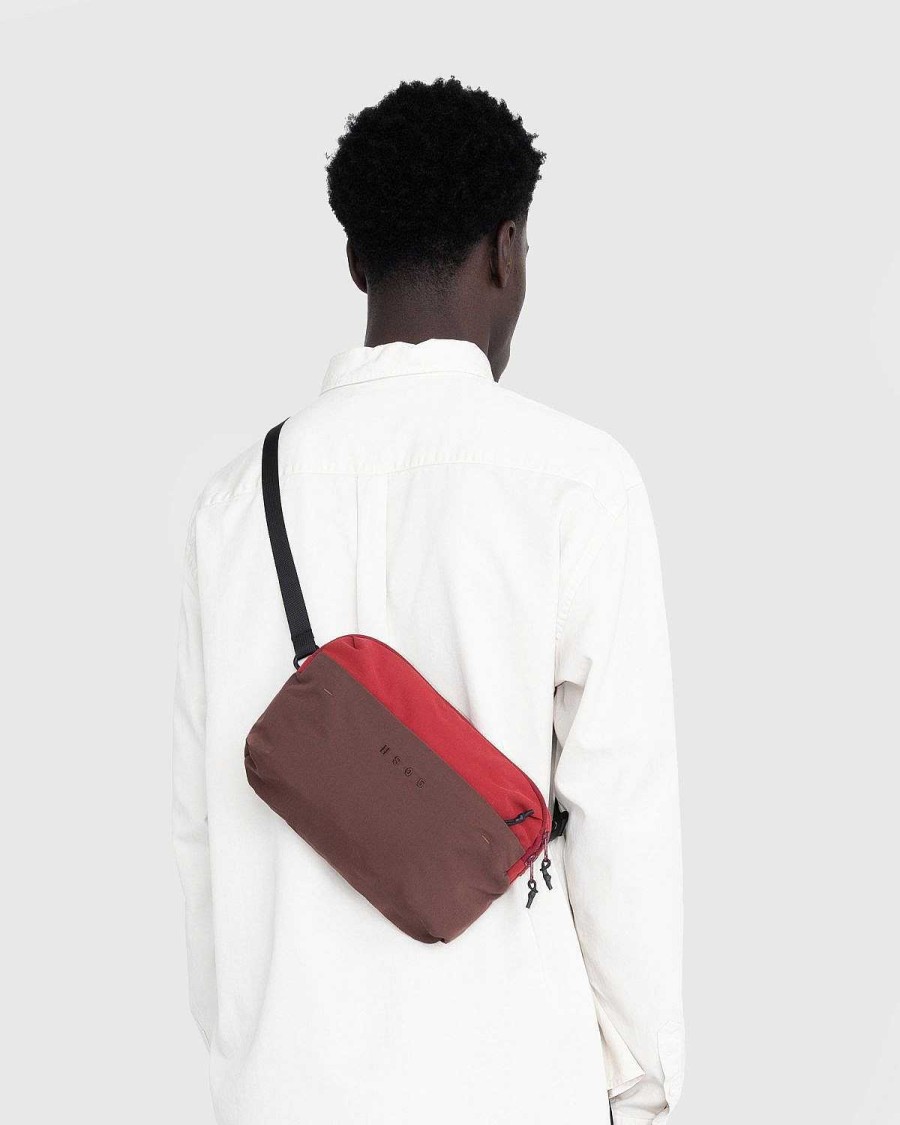 Tasker | Highsnobiety HS05 3 Lags Nylon Sidetaske Rod