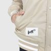 Overtoj | BAPE Varsity Jakke Beige